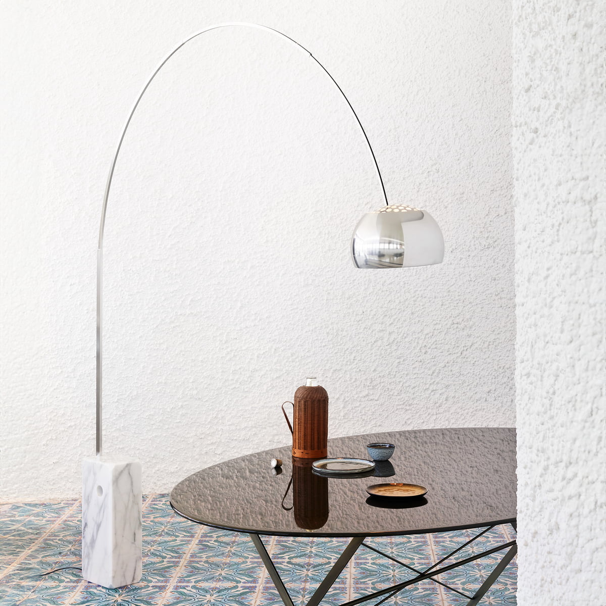 Flos - Arco LED-Stehleuchte, Edelstahl / Marmor weiß