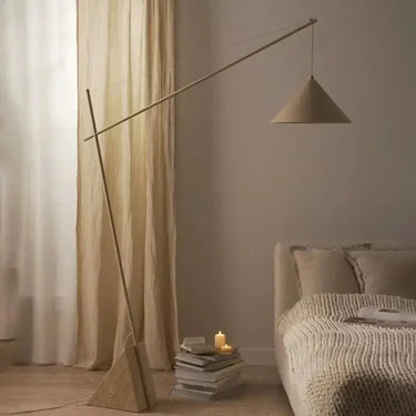 Delieh Floor Lamp